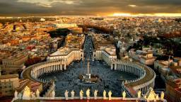 Найменш населене місто в світі. Ватикан є найменшим містом і державою в світі - 842 жителя.