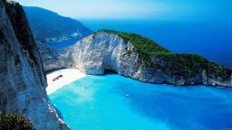 Кефалонія – це найбільший з островів Іонічного архіпелагу. Славиться одними з найкращих пляжів.