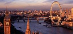 Найвідвідуваніше місто. Лондон в 2014 році визнаний найвідвідуванішим містом в світі (за даними MasterCard's 2014 Global Destinations City Index). Місто відвідали близько 18690000 чоловік.